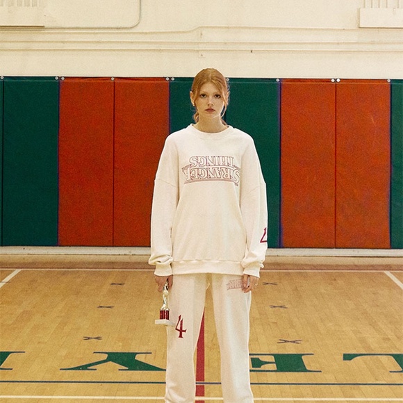 NWOT Stranger Things x PacSun Upside Down Sweatpants Women’s Size Small - Picture 3 of 13